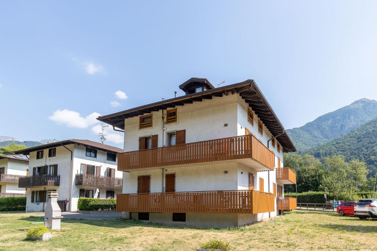 Ferienwohnung Casa Lori Pieve Di Ledro Exterior foto